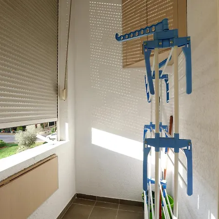 公寓 Cozy Flat Near The Air Albania Stadium *