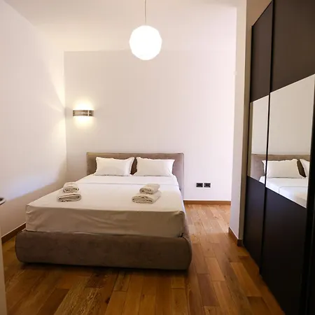公寓 Cozy Flat Near The Air Albania Stadium 地拉那