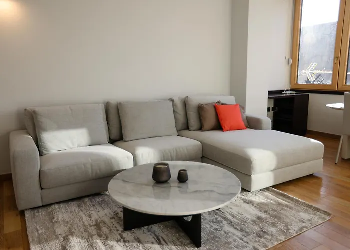 Appartamento Cozy Flat Near The Air Albania Stadium